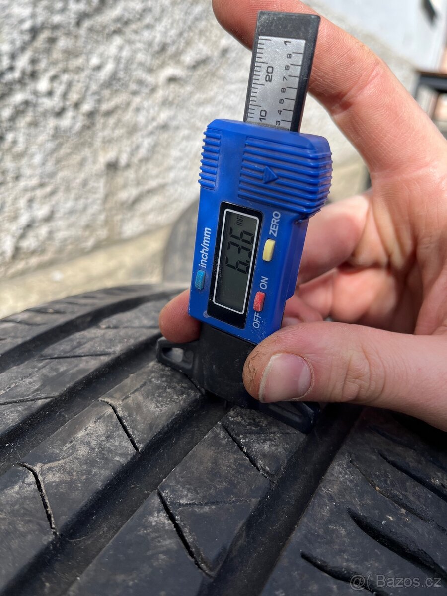 Letní pneu Barum Bravuris 6 215/55 R17 94w - 2