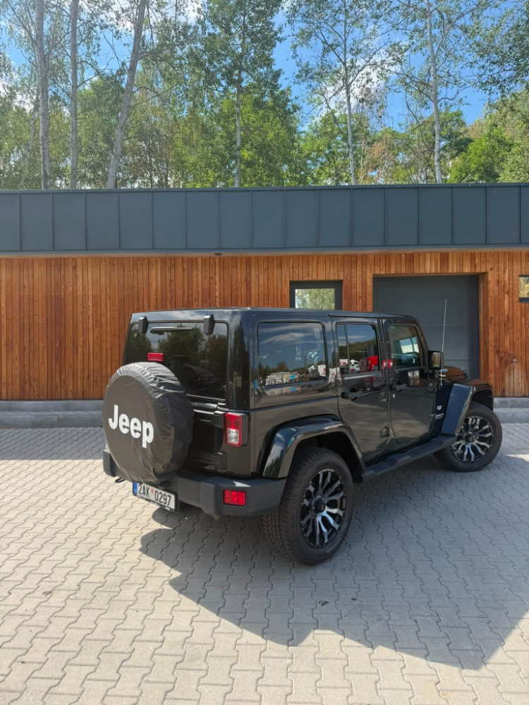Jeep Wrangler - 2