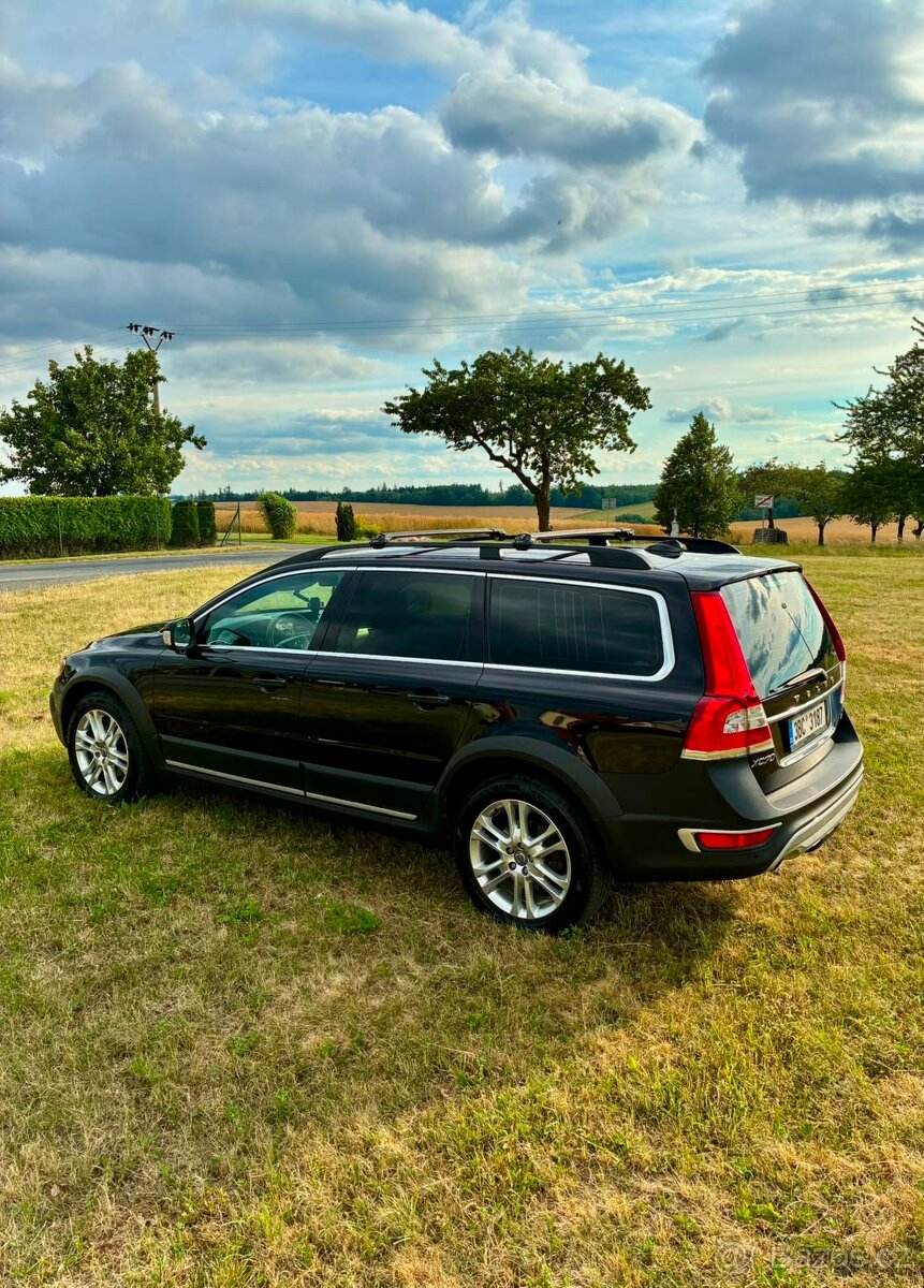 Prodám Volvo xc70 d5 Awd 158kw - 2