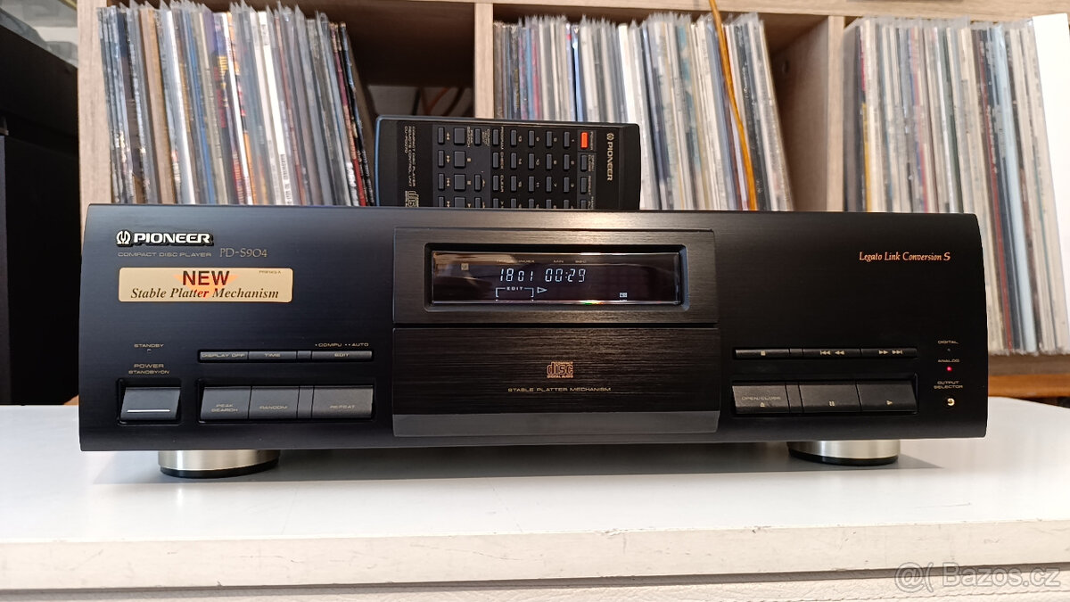 PIONEER PD-S904 Stereo CD Player / Digital / CD-R - 2