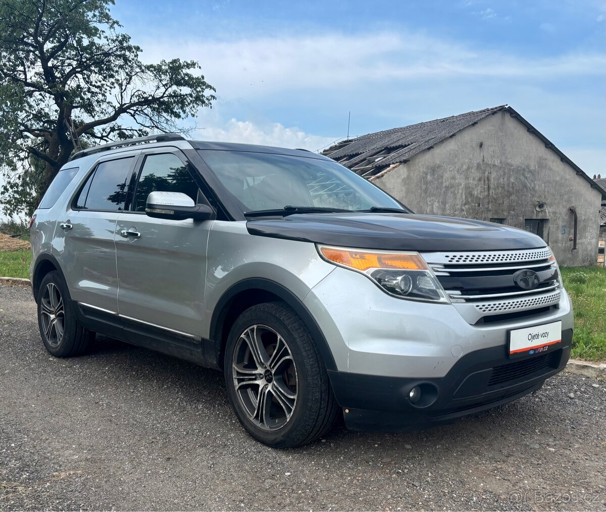 Prodám Ford Explorer 3,5L V6 216kW LPG, 7 míst, nová STK - 2