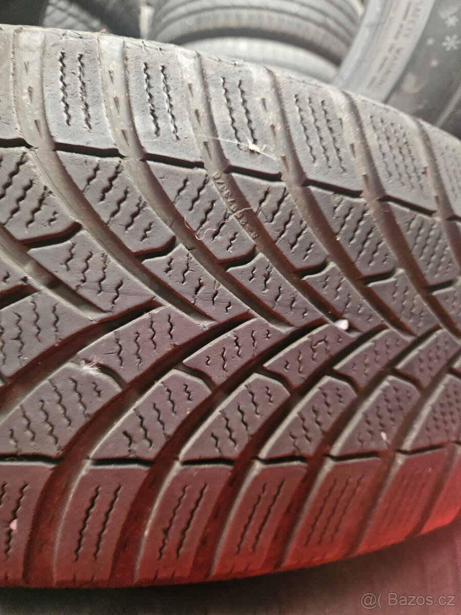 215/65R17 99H Semperit - 2