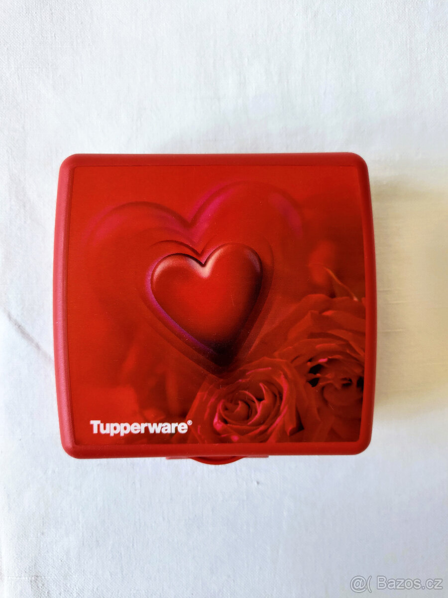 Nový chlebníček Srdce 3D; zn. Tupperware - 2