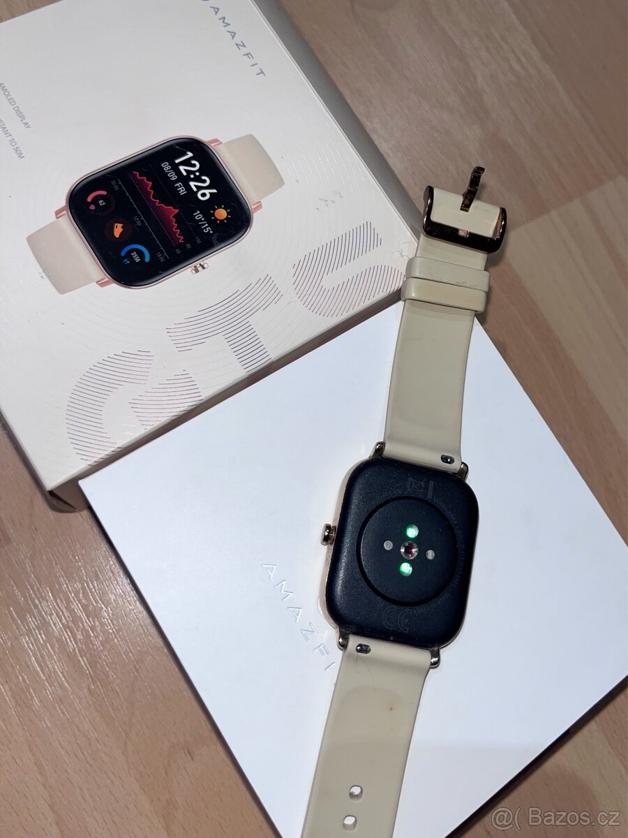Amazfit GTS – zlatá barva - 2