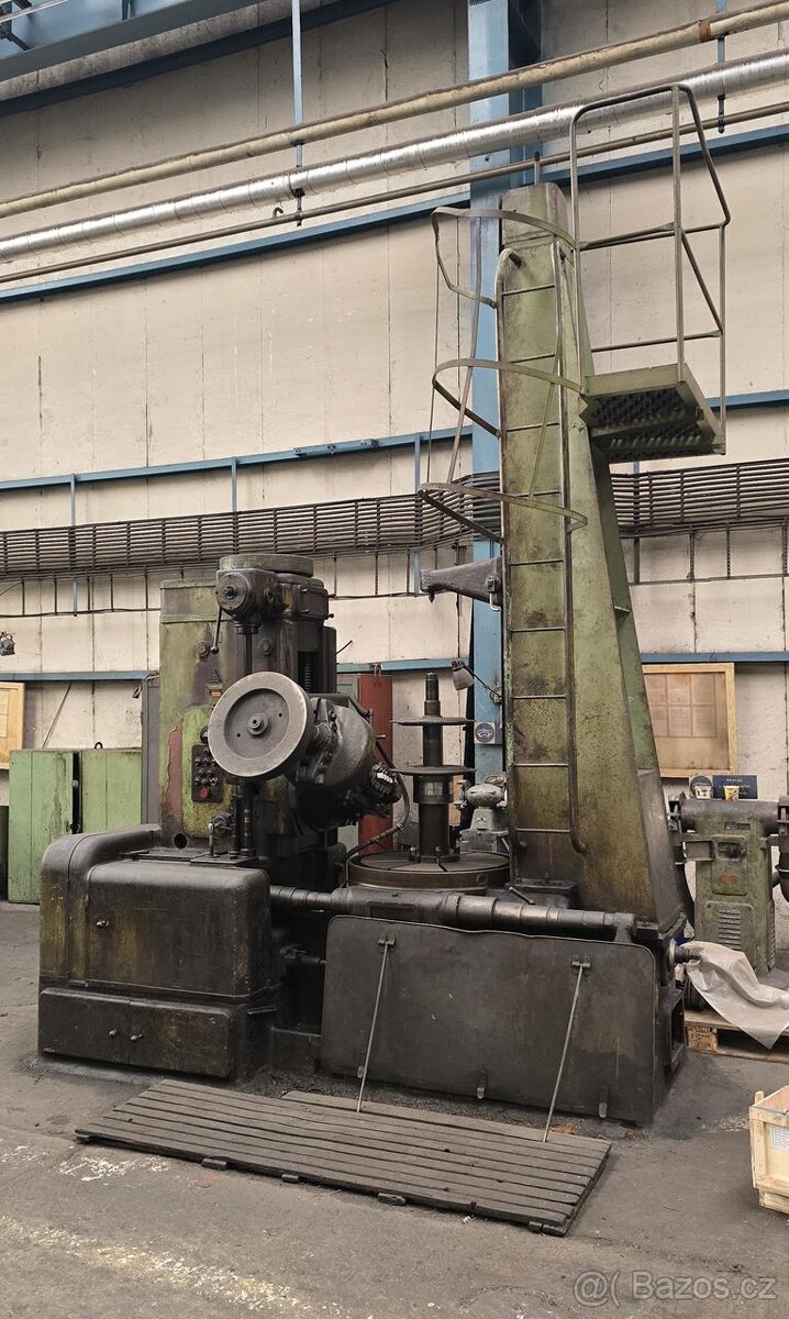 Odvalovací frézka TOS FO-10 - 2