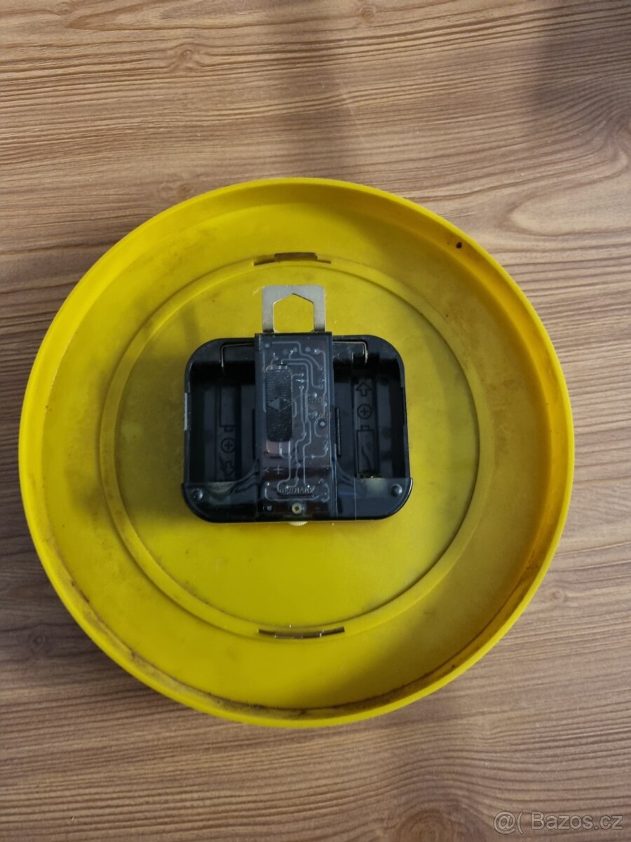 RETRO RUČIČKOVÉ HODINY - 2