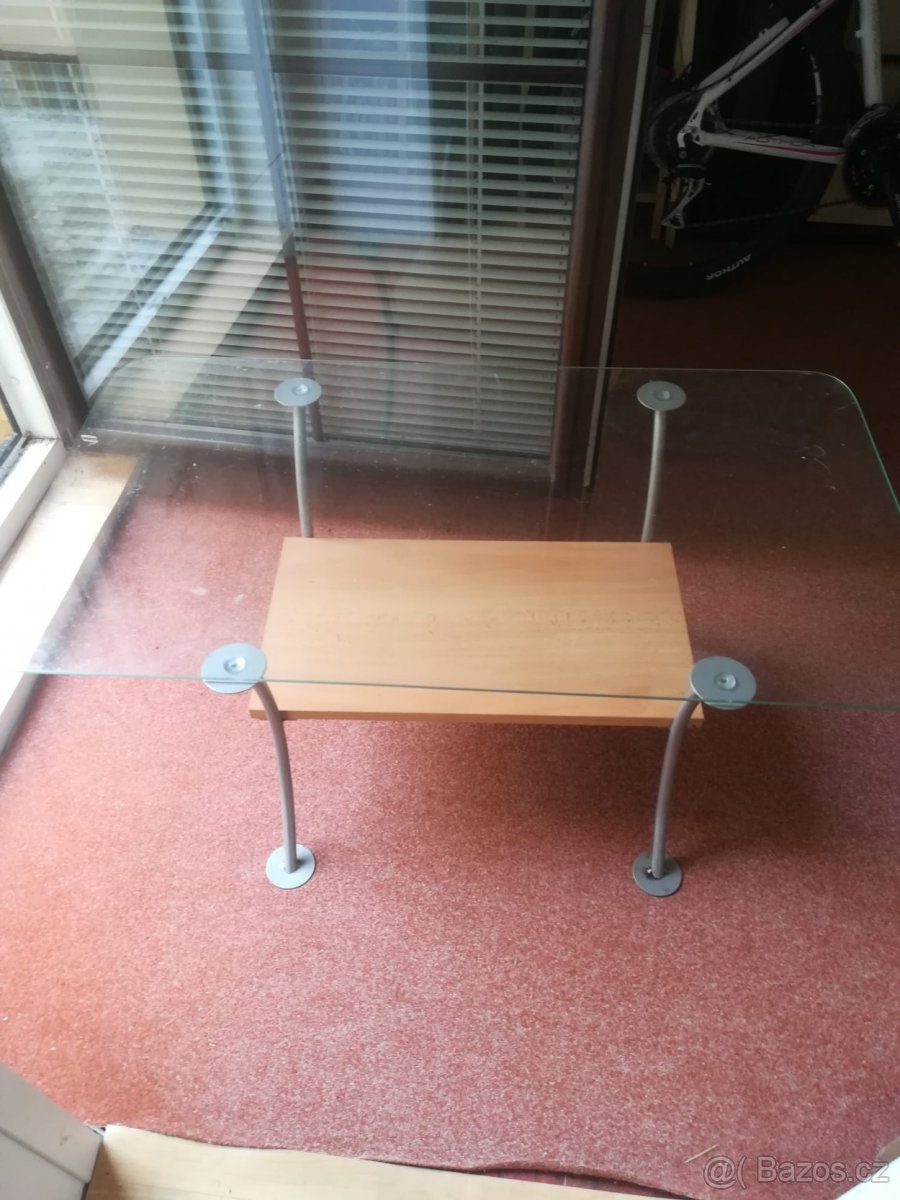 Prodám konferenční stolek - 2