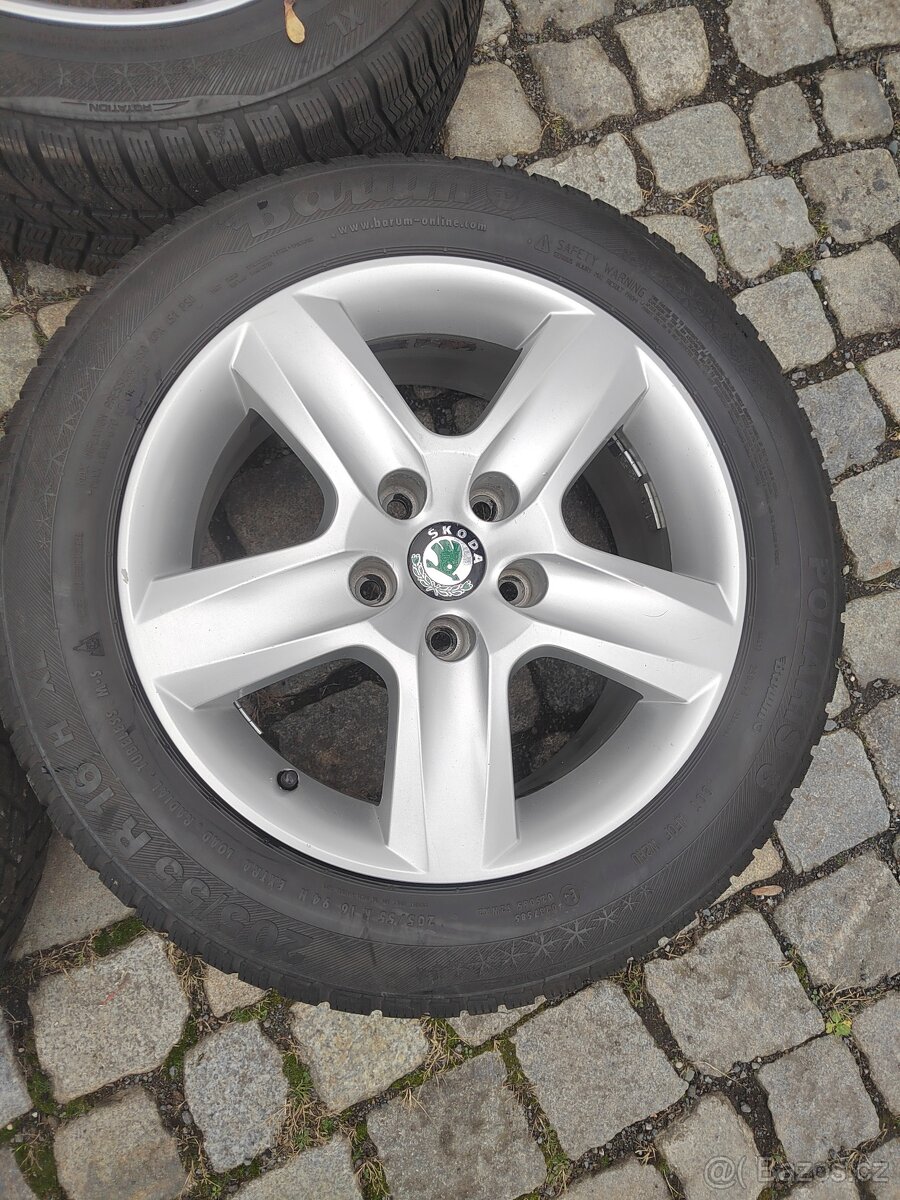 Prodám orig alu 16 škoda Superb 5x112 ET 37 zimní pneu - 2
