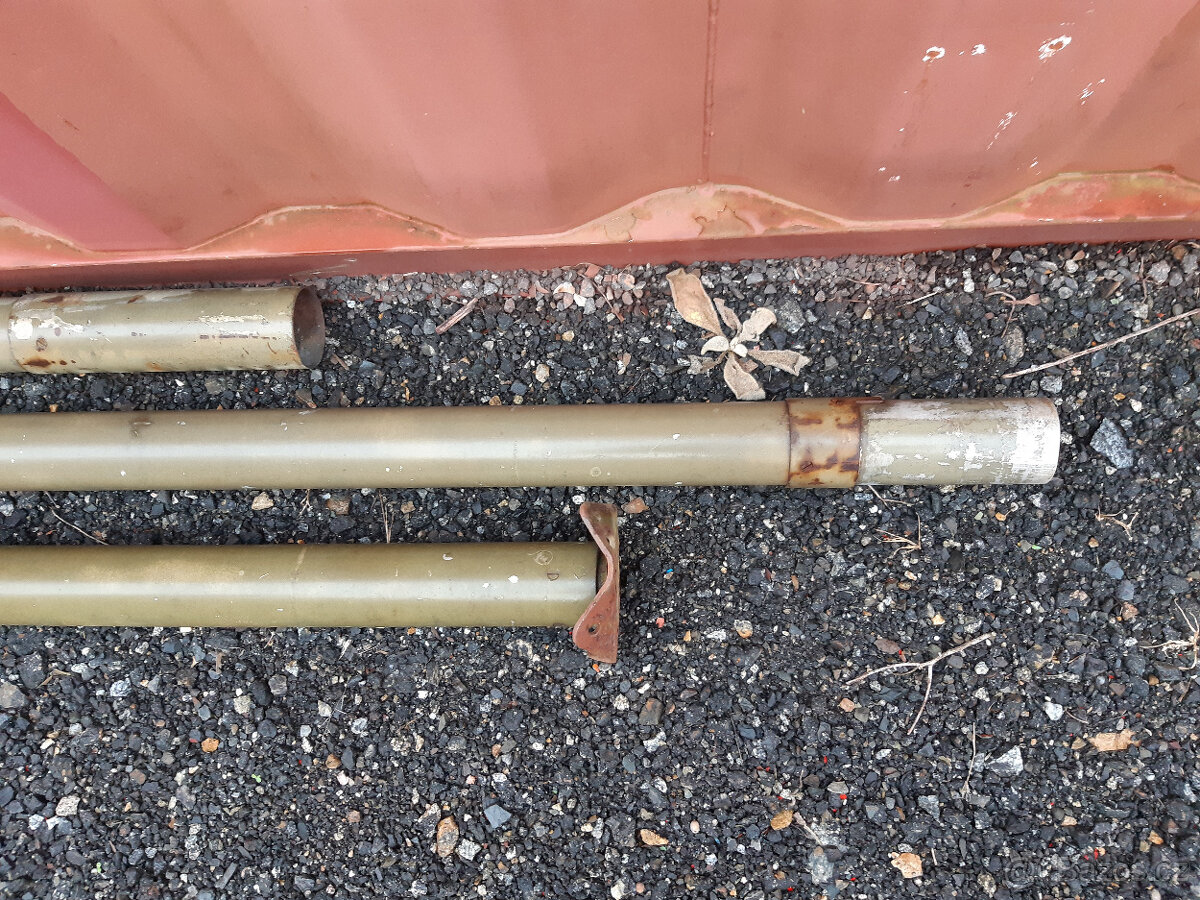 3 x anténní vojenská tyč, délka 3,29; 2,64 a 2,52m - 2