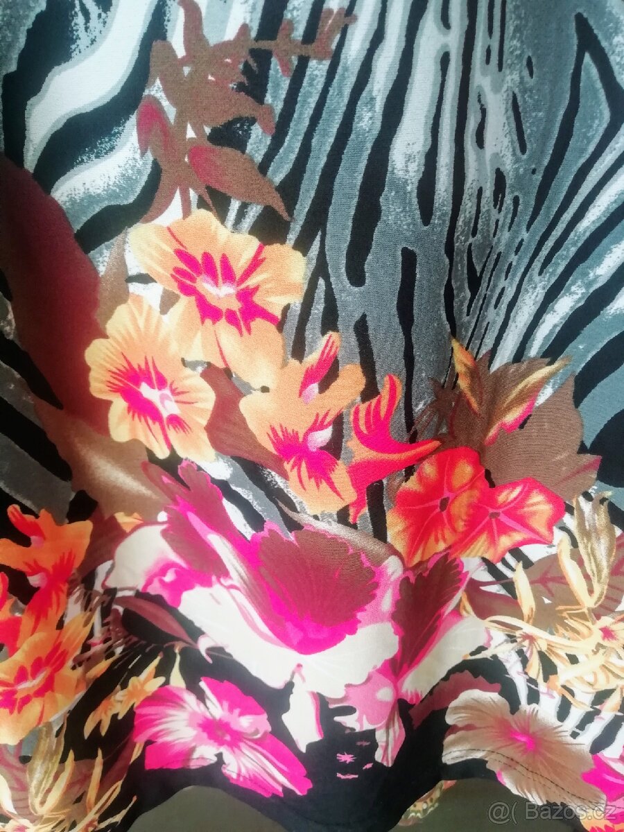 Abstrakce +květy - značkové šaty Julie C XXL, měřte - 2