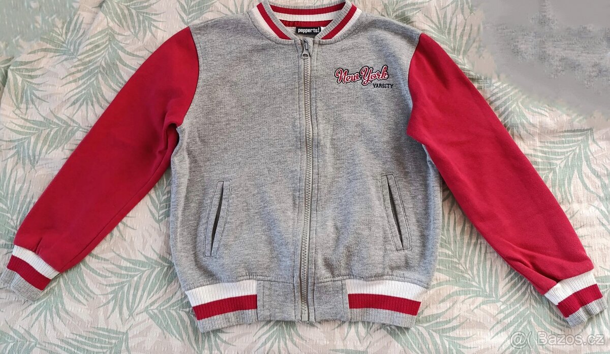 Dětské oblečení vel. 126-132 - 2