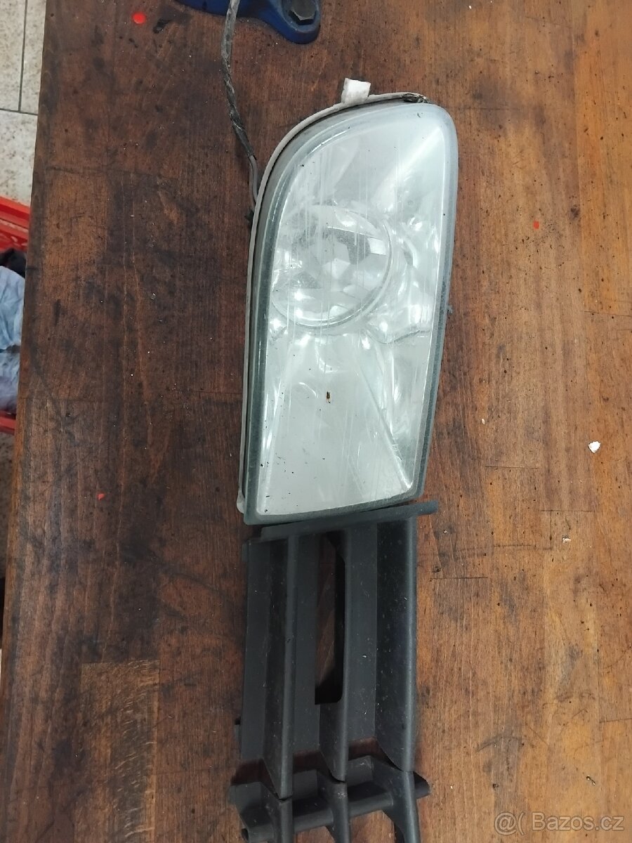 Octavia 2 kapota, maska mlhovky. - 2