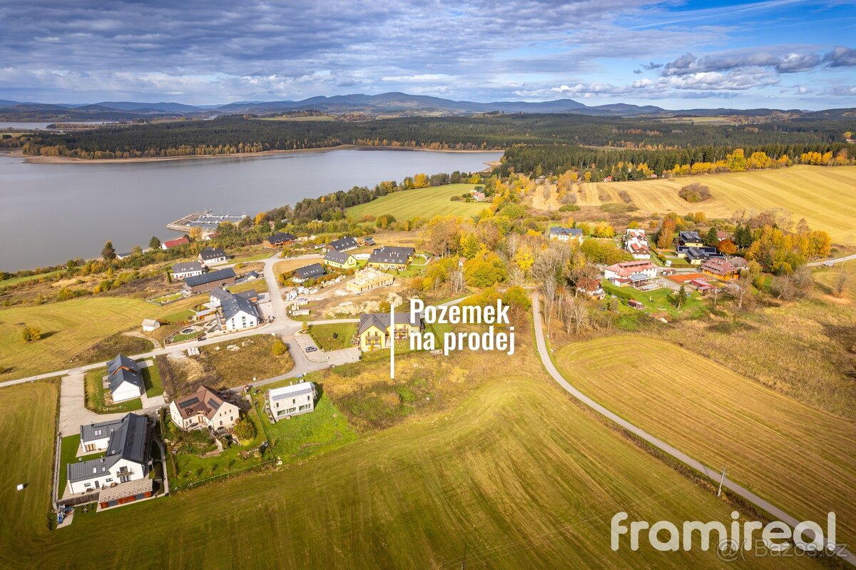 Prodej pozemku se stavebním povolením, 1 696 m² - Frymburk - - 2