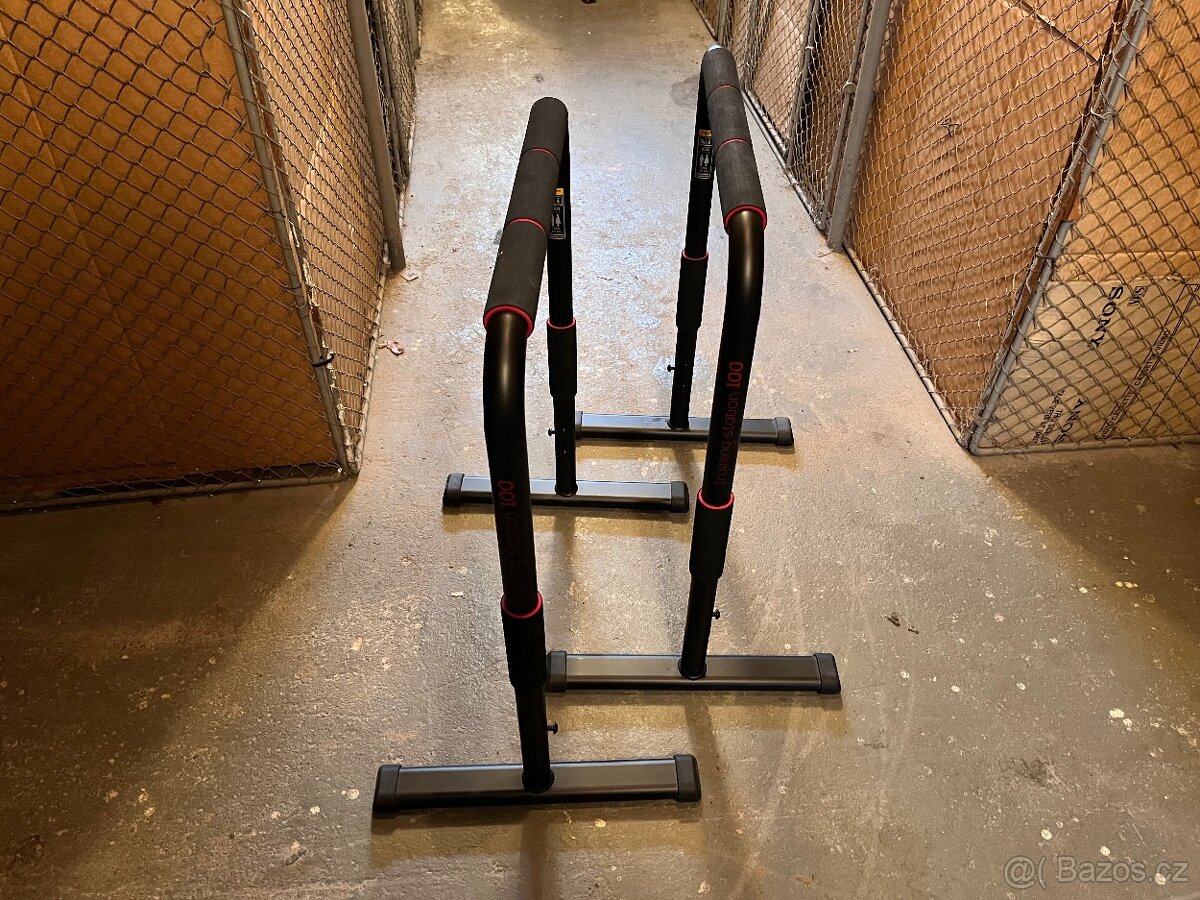 Posilovací bradla - dipy - 2