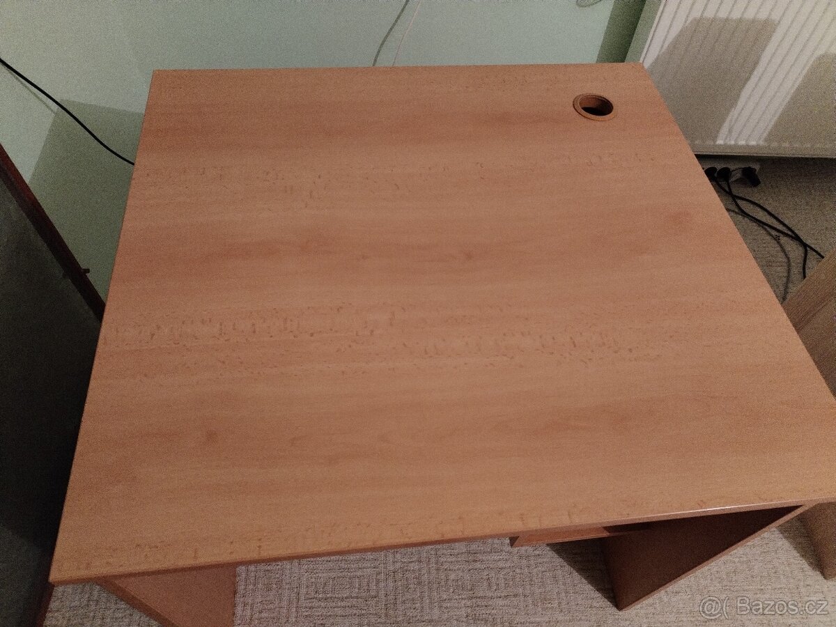PC stůl - 2
