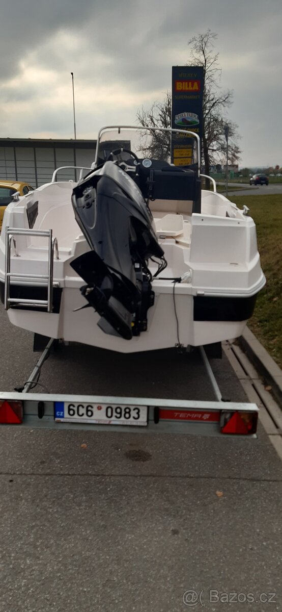 Loď motorová AM 475 - 2