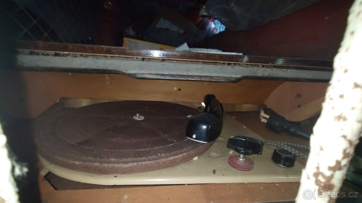 Gramofon + šelakové desky - 2