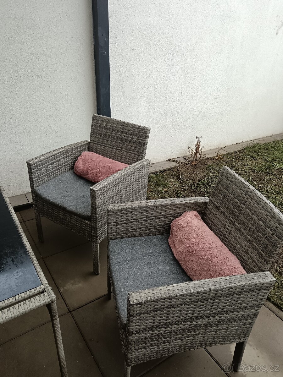 Zahradní nábytek - 2