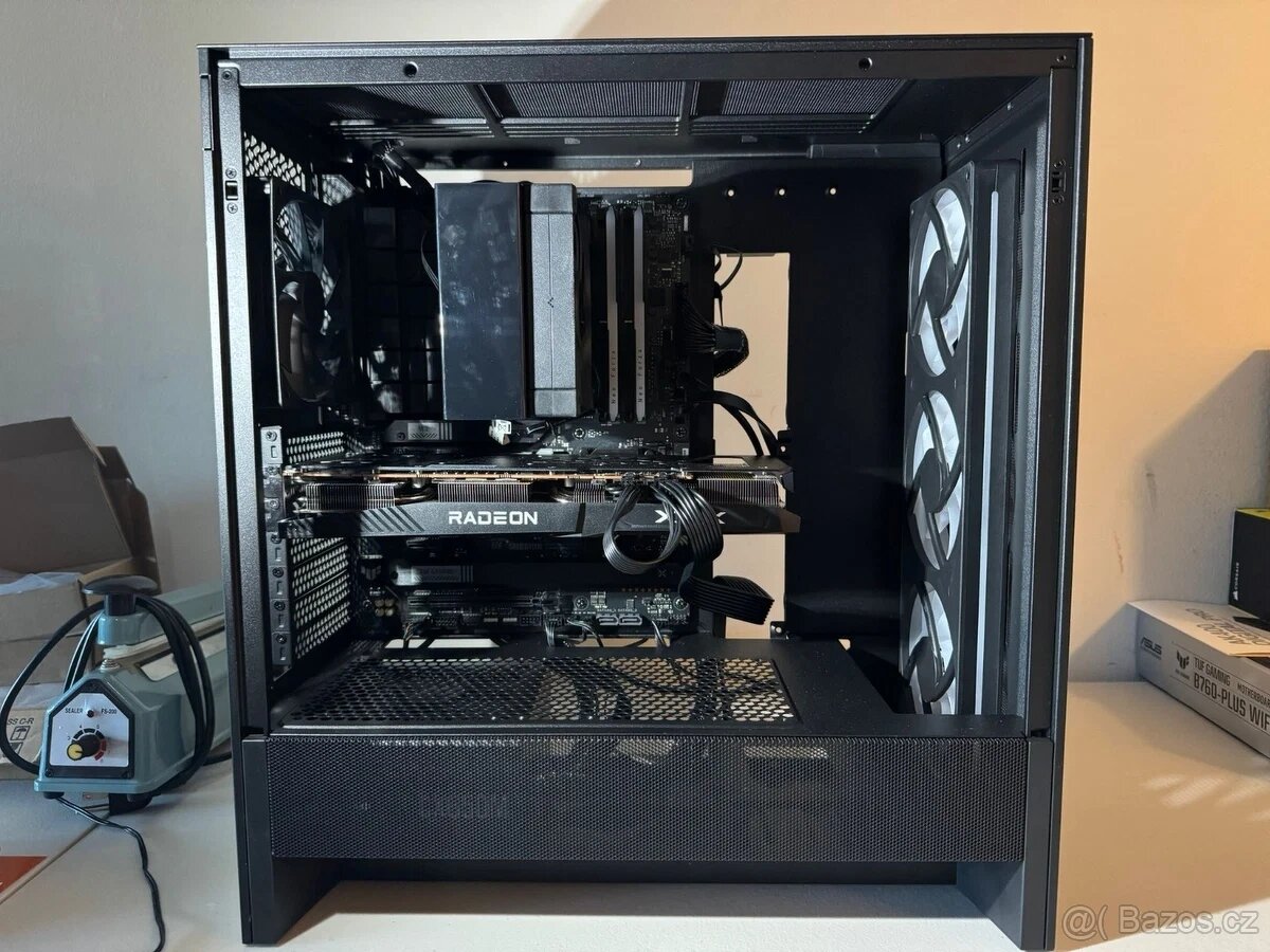 Herní PC konzole i5 12. generace DDR5 - 2