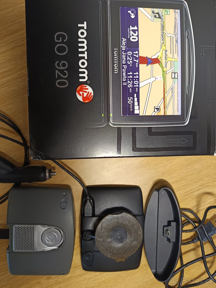 2x Navigace TomTom viz foto - 2