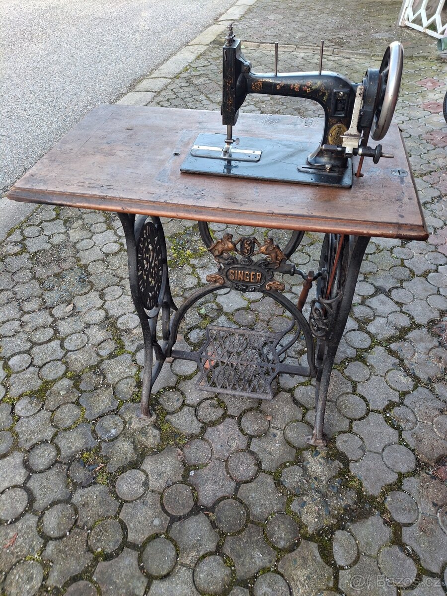 Šicí stroj Singer - 2