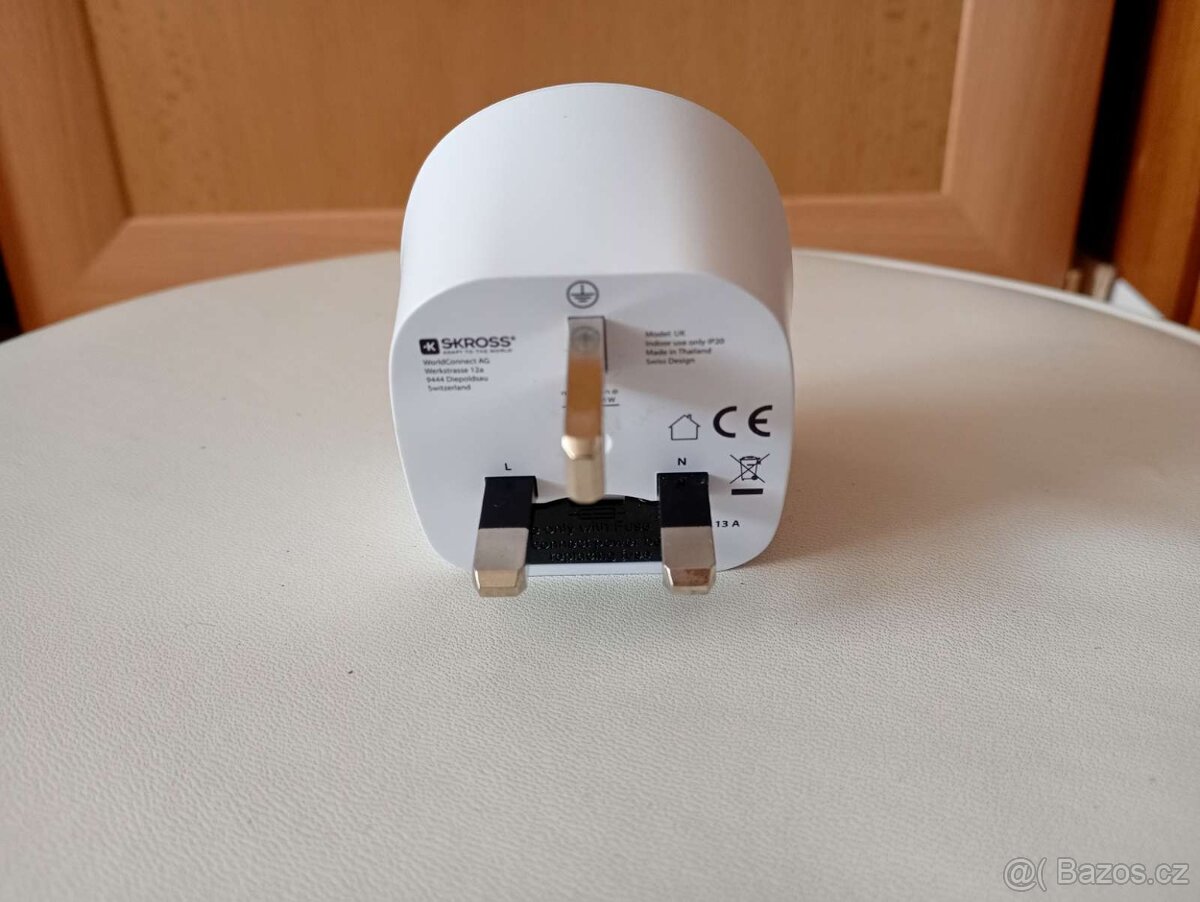 SKROSS cestovní adaptér do Velké Británie - 2