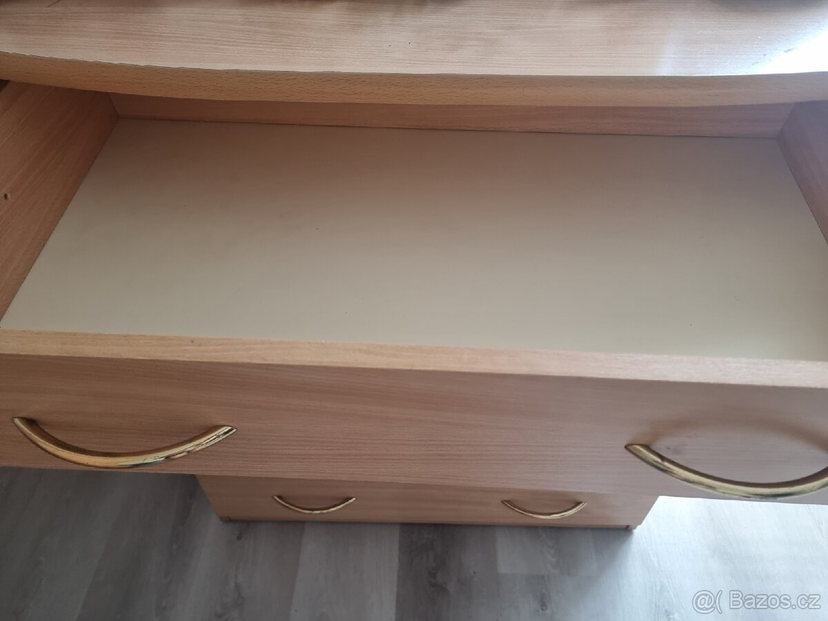 Komoda se šuplíky - 2