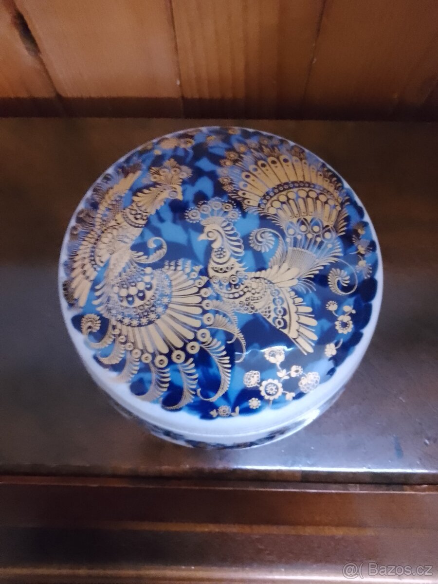 Pozlacená dóza - 2