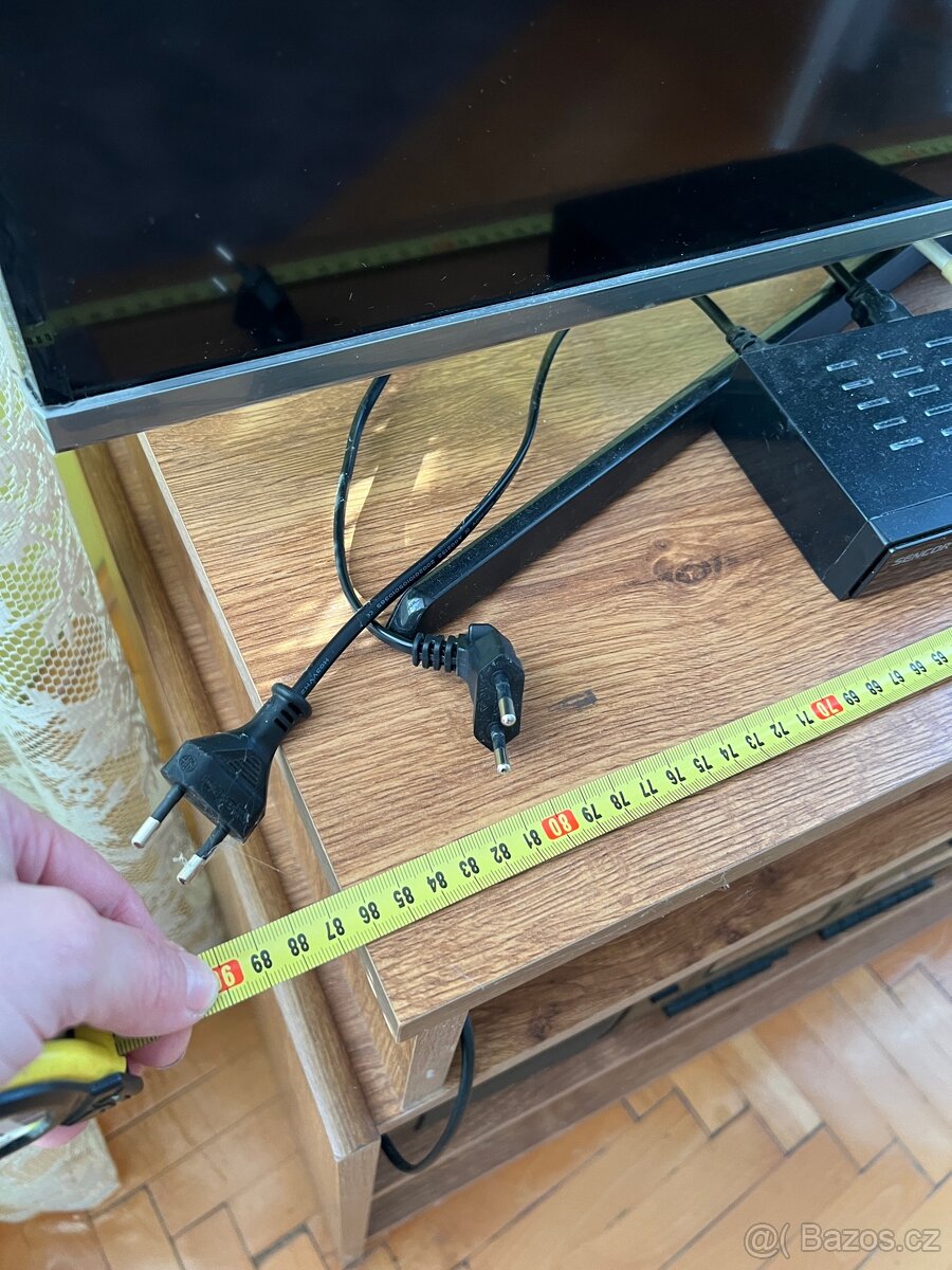 Skříňka pod televizi - 2