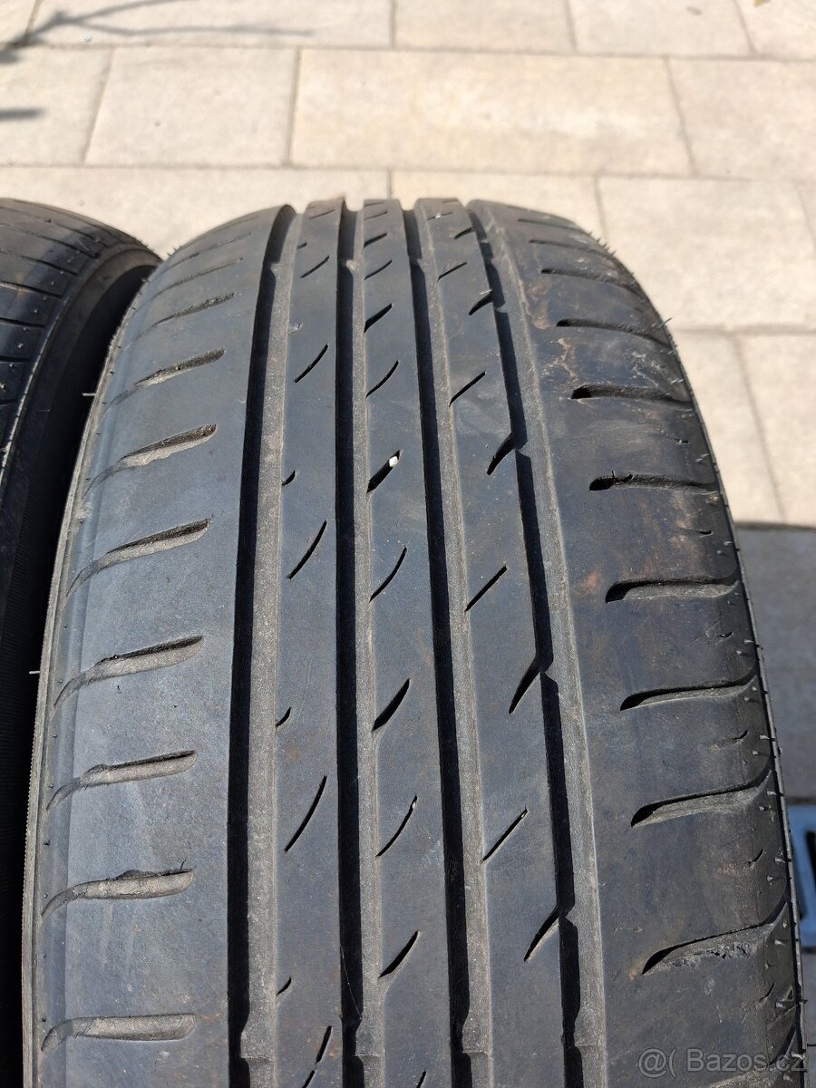 Letni pneu 215/60 R16 - 2