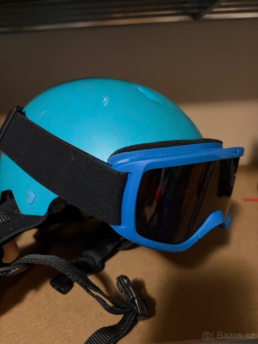 Lyzarska a snowboard helma wedze - 2