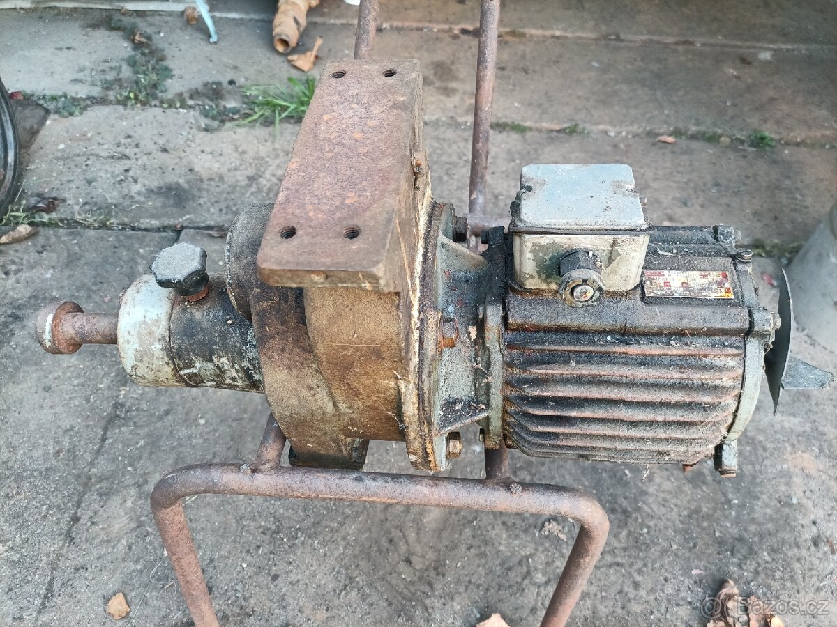 Motor 380V s převodovkou - 2