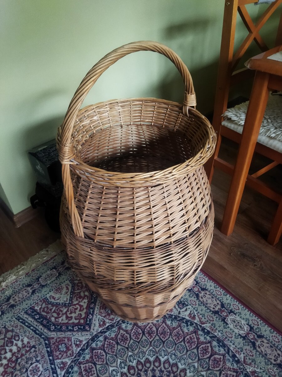Proutěný koš - velký - 2
