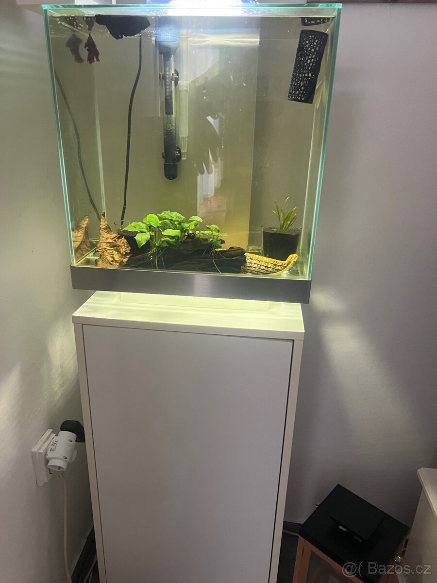 Akvárium Fluval Edge LED - 2