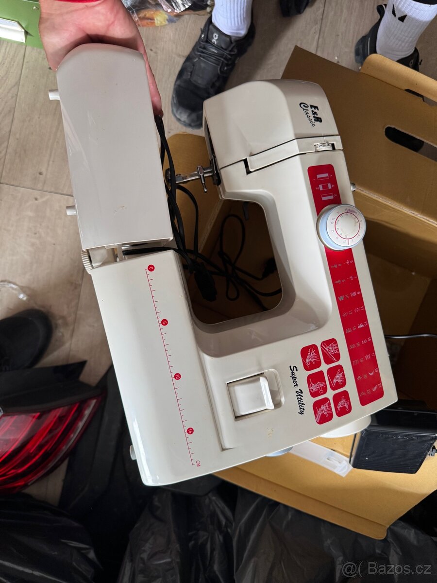 Šicí stroj E&R - 2