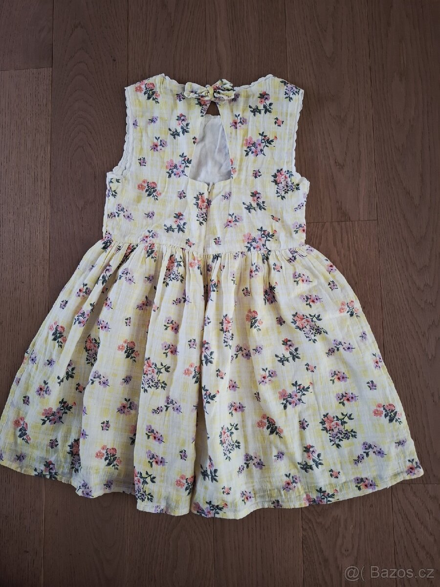 Dívčí šaty - 2