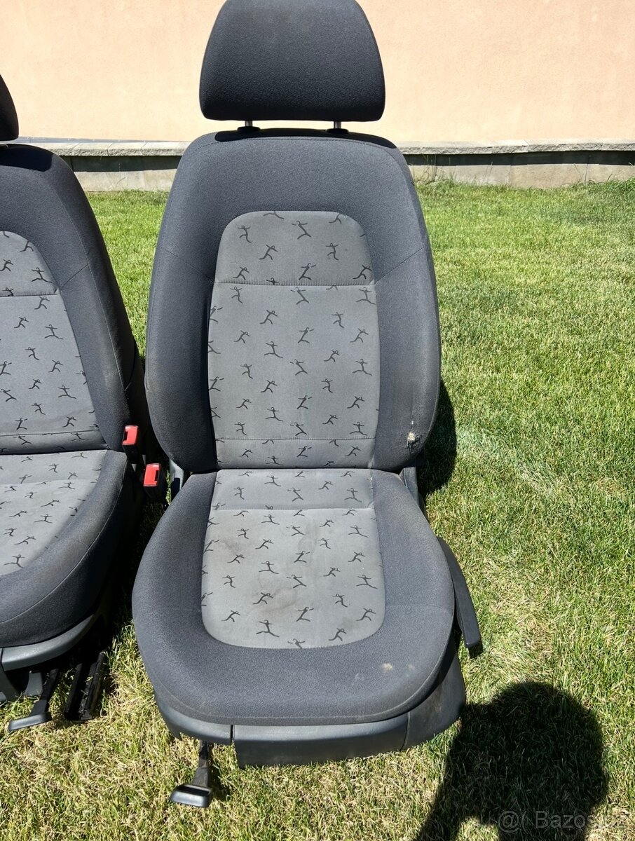 Interier skoda fabia 1 - 2