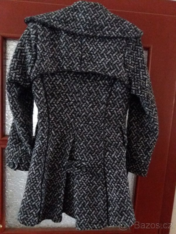 Dívčí kabát vel.164 - 2