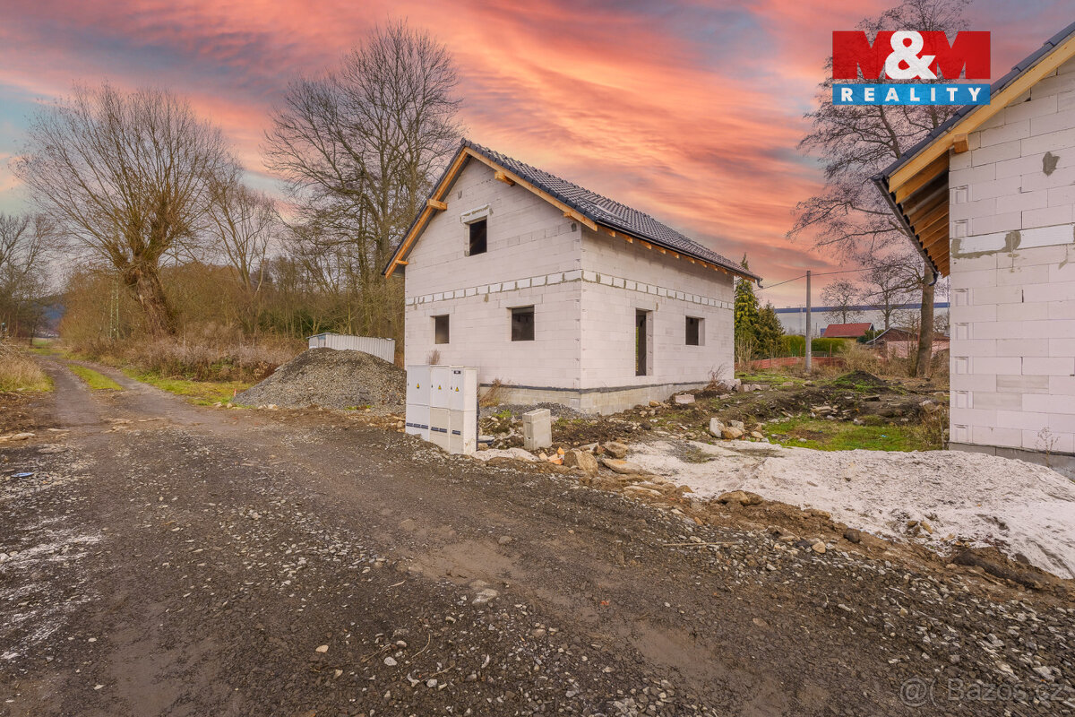 Prodej rodinného domu, 160 m², Ostrov - 2