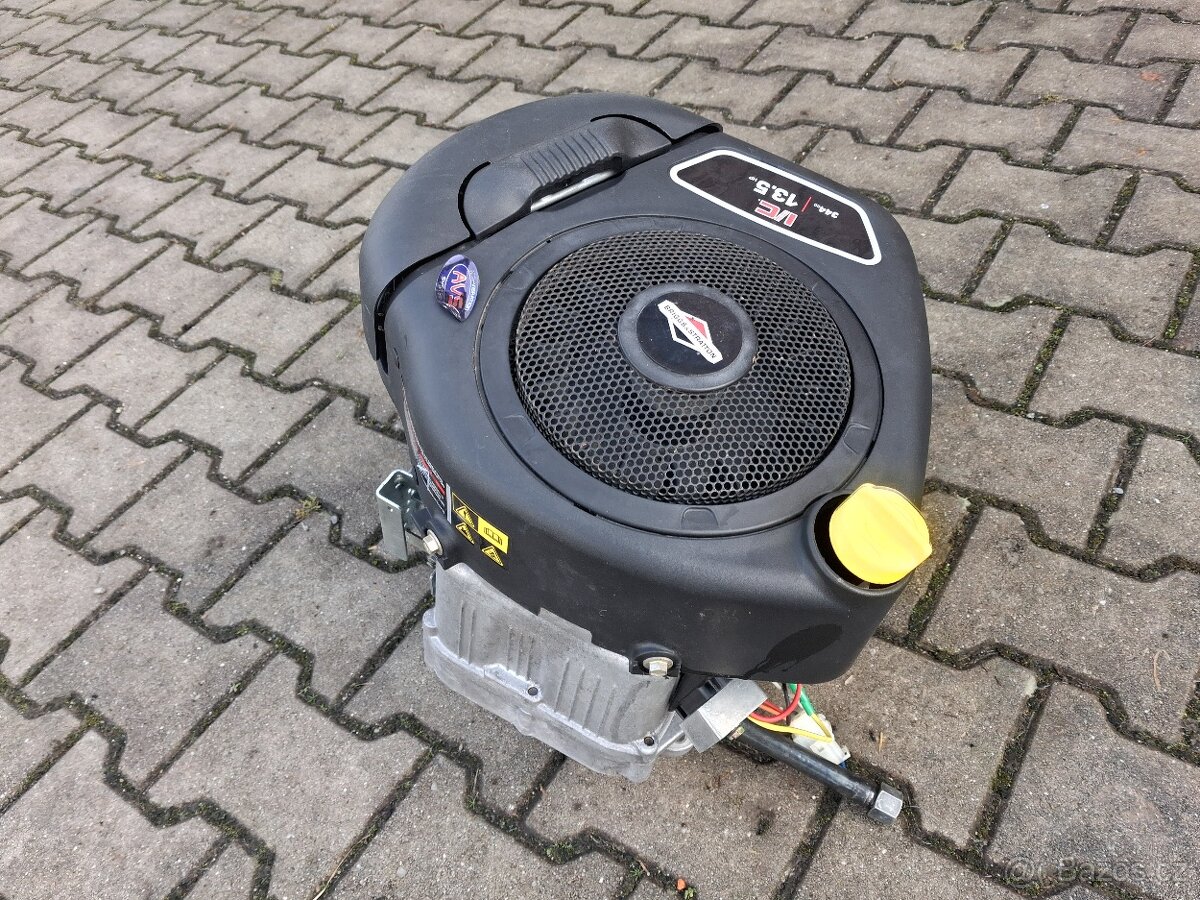 MOTOR DO ZAHRADNIHO TRAKTURKU - 2