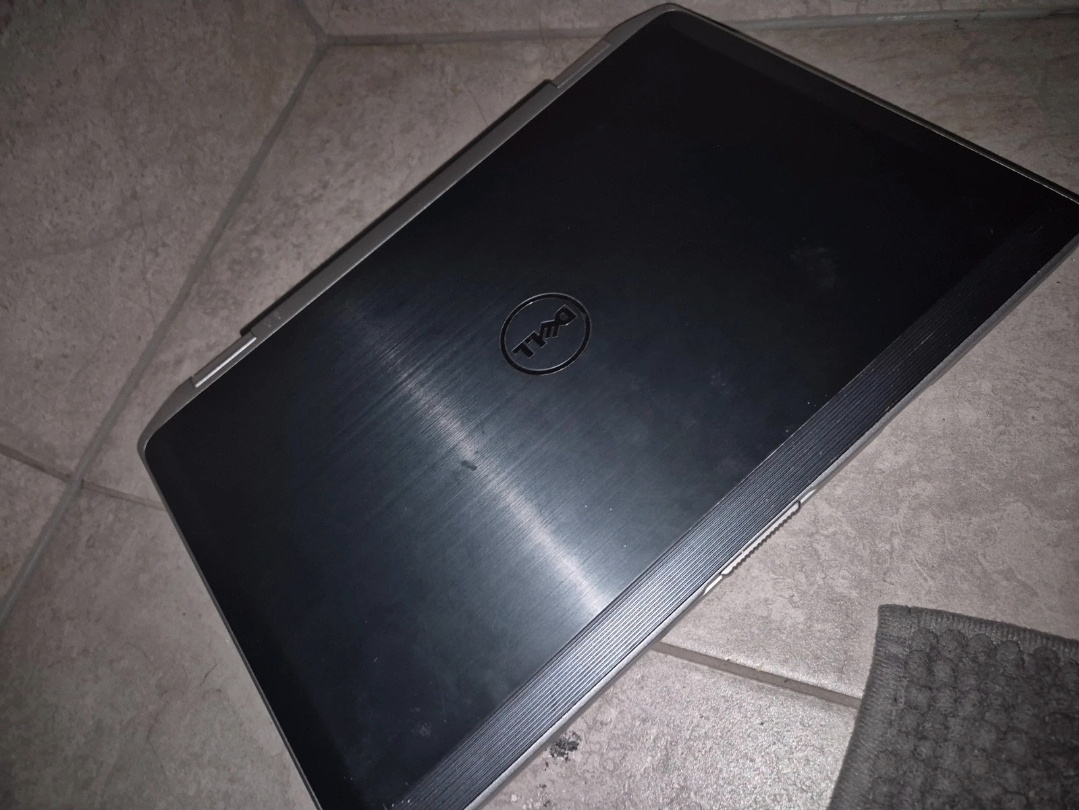 💻 Dell Latitude 💻 - 2