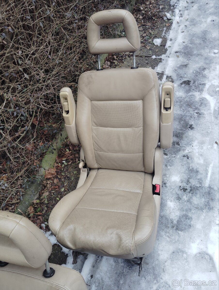 Autosedačky Ford Galaxy - 2