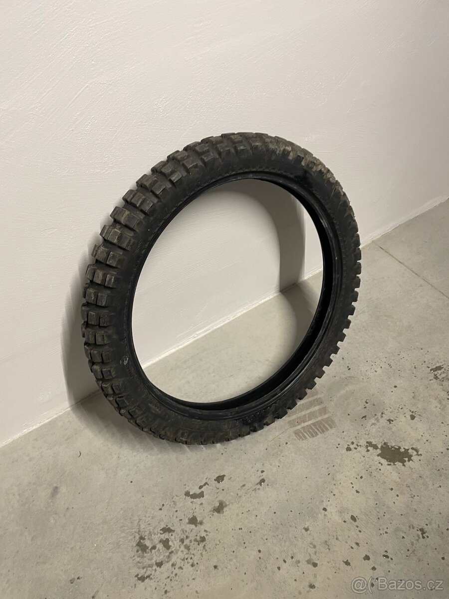 Pneu na moto