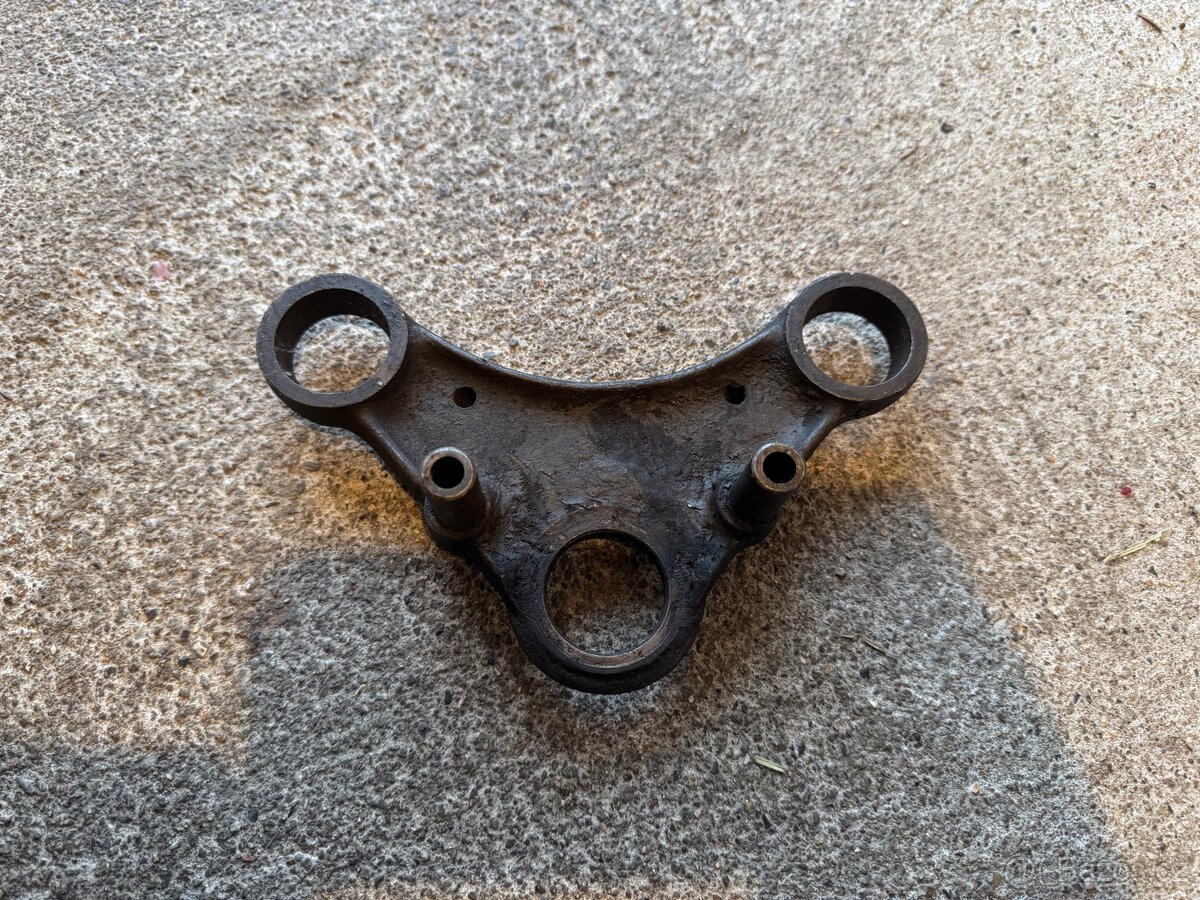 Jawa kyvacka/panelka 250/350 horni bryle Č2 - 2