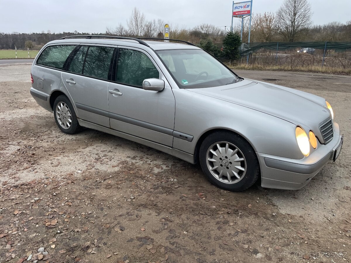 W210 220cdi 105kW automat 2003 - 2