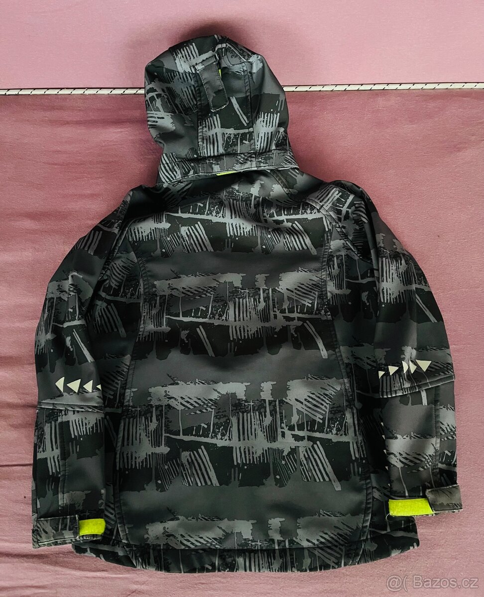 Softshell bunda a další 128-134 a Lego - 2