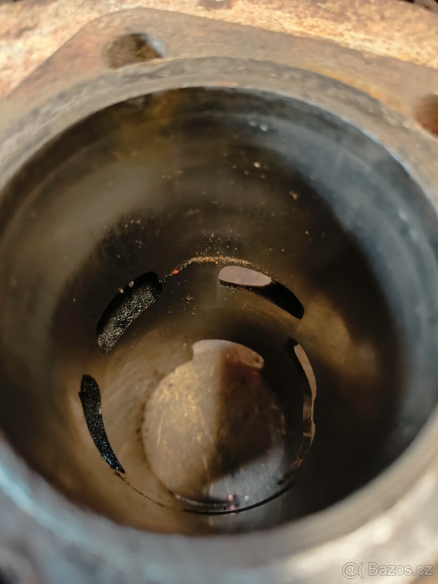 Válec Jawa 250 první kyvačka 353 - 2