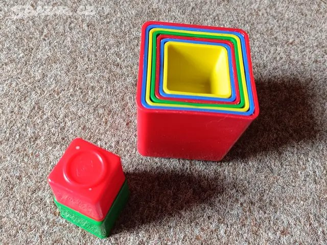 Soubor dětských hraček - 2