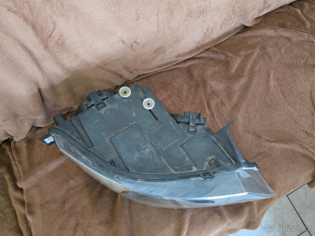 Světlomet BMW 6 2006 E63 prave - 2