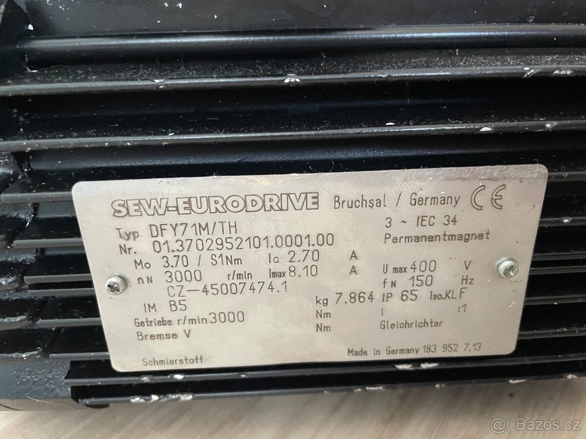 Servomotor sev eurodrive DFY71M/TH - 2